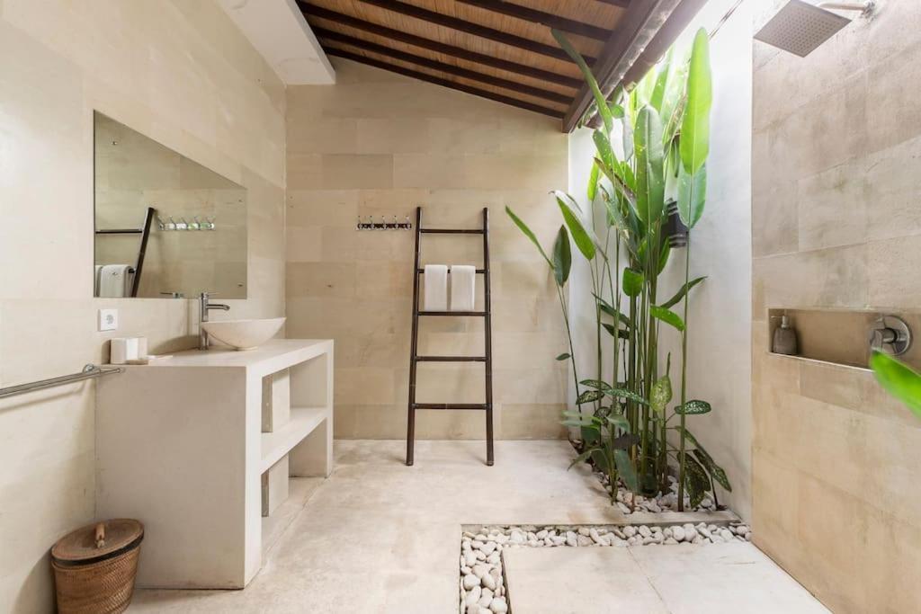 Villa West Indies Ubud, Close To Ubud Center Dış mekan fotoğraf